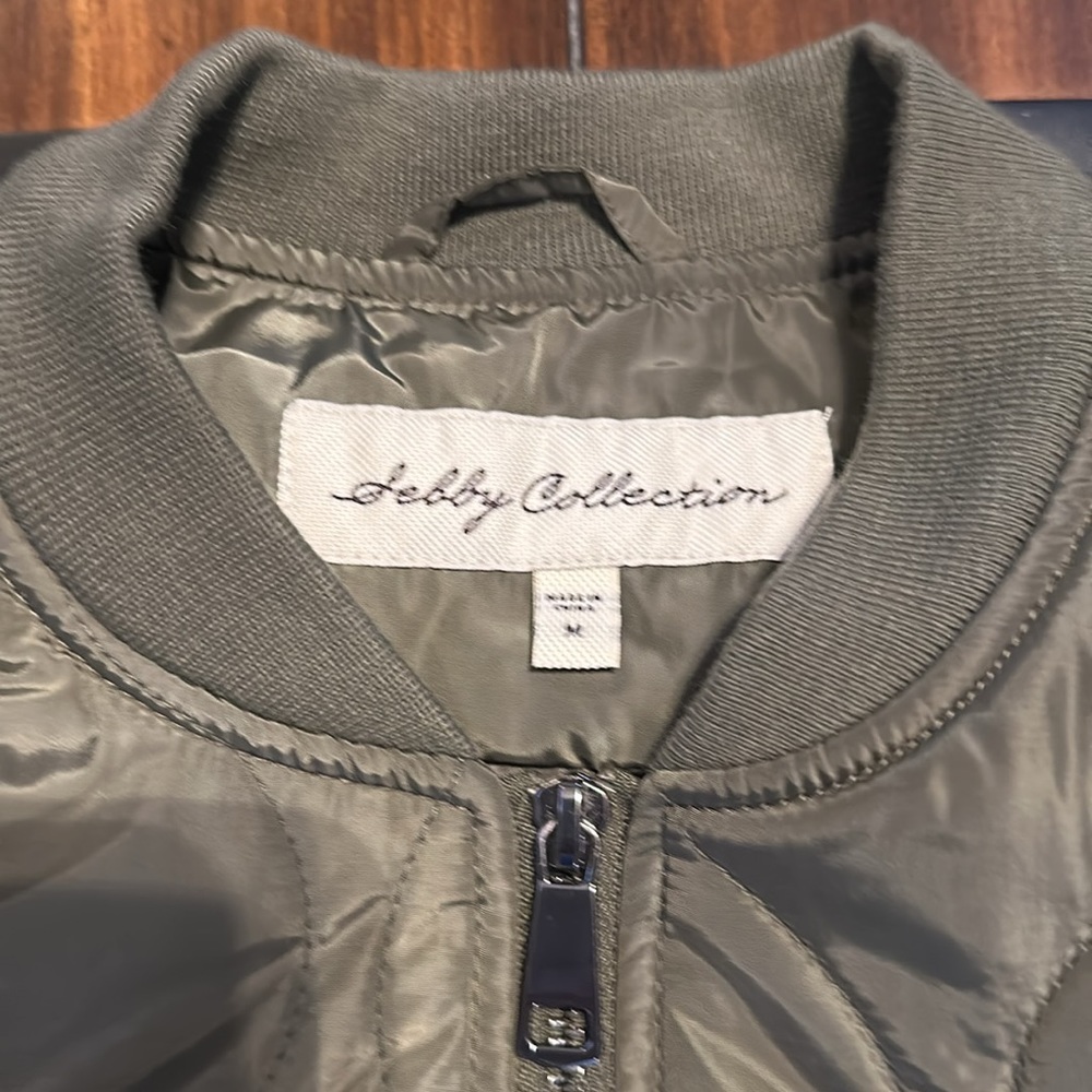 NEW-Sebby collection - Women's Quilted Short Jacket. Color-Sage- Size M - Picture 8 of 13